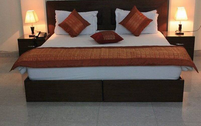 Hotel Radhika, Kota 1